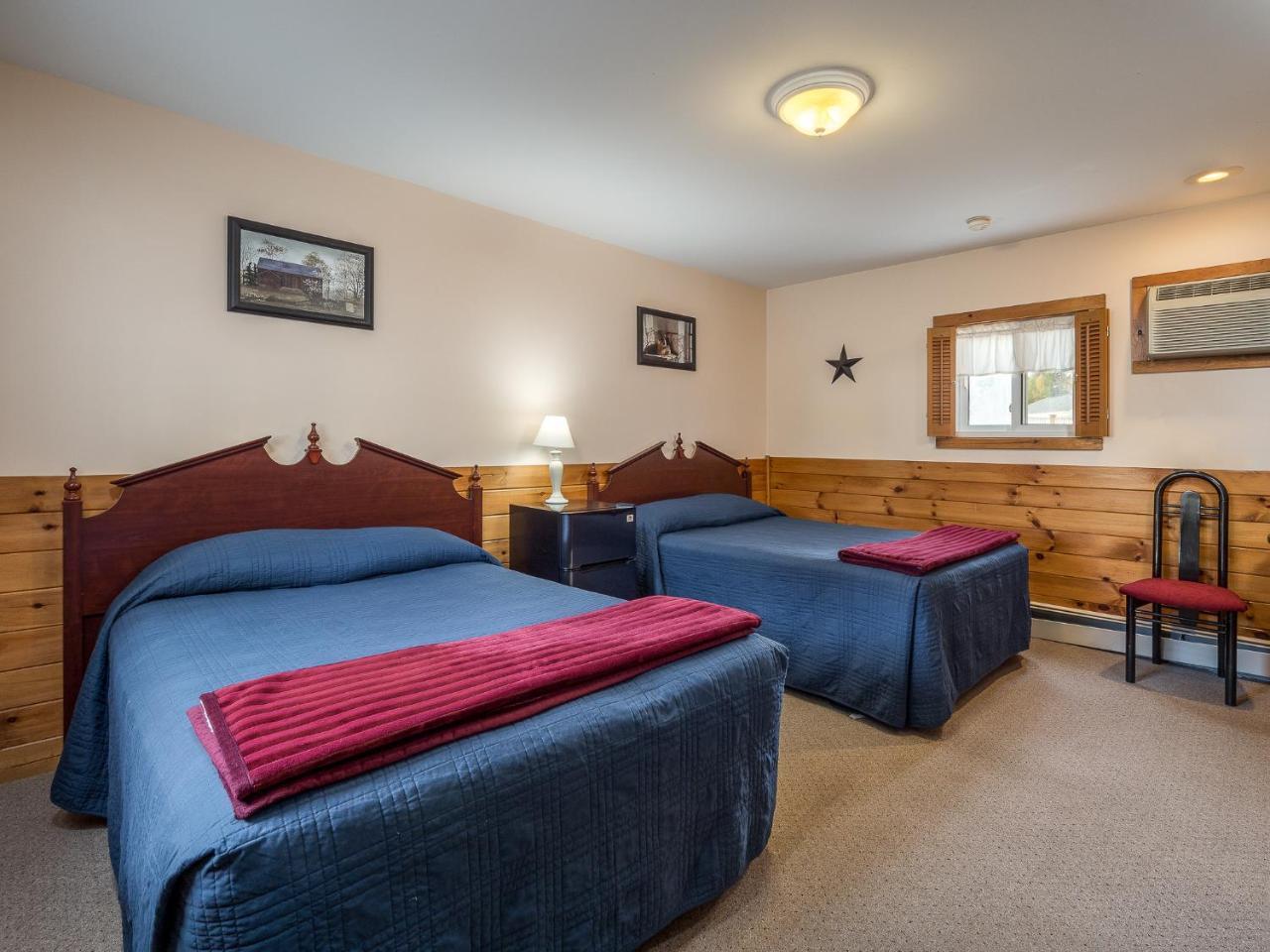 The At The Rostay Motel
